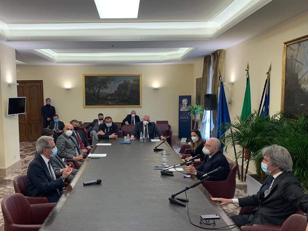 I sindaci dell'isola con Vincenzo De Luca