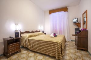 Camere Hotel Terme Tirrenia - Hotel 3 Stelle Ischia - Info Ischia